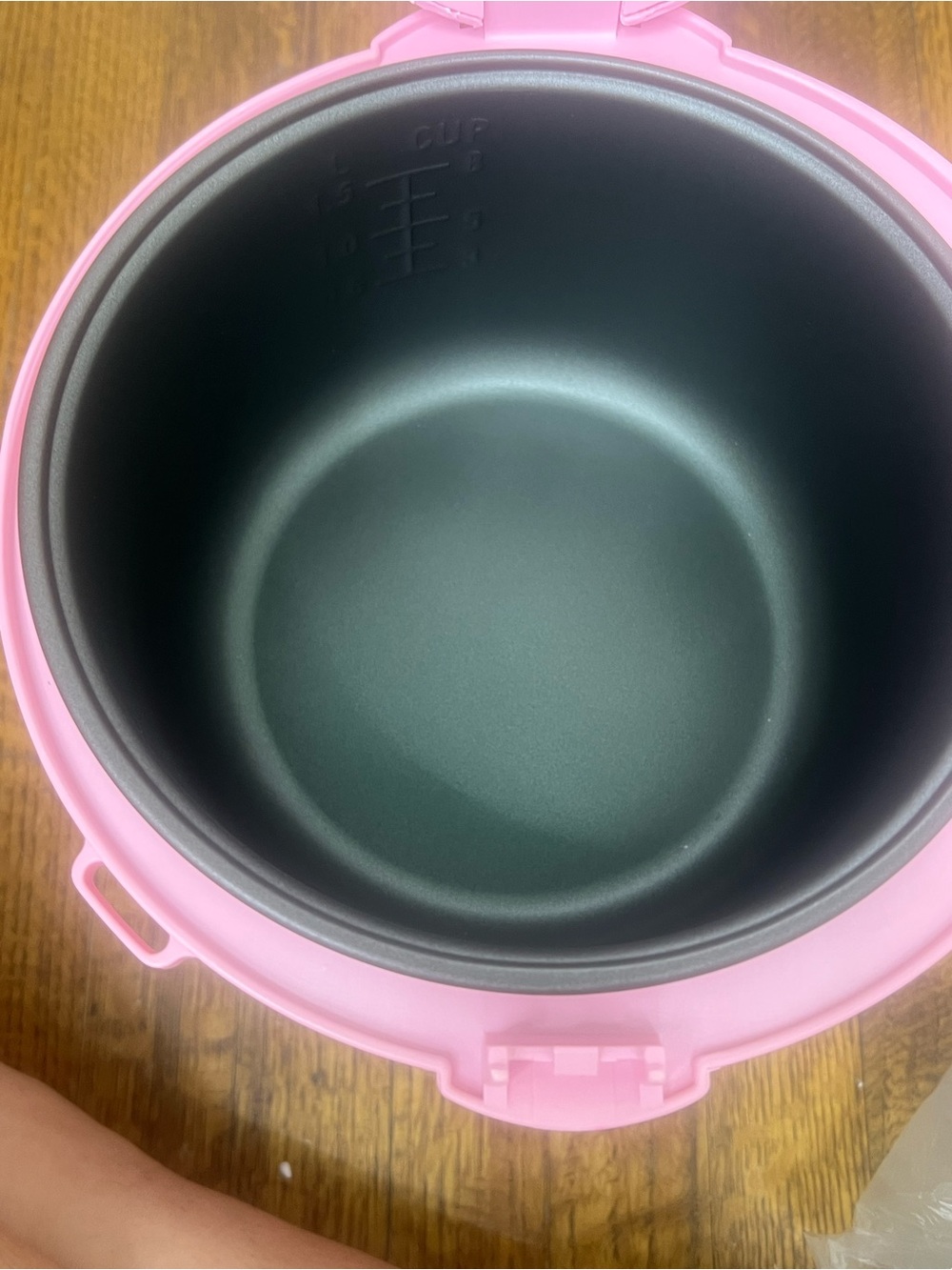 Hello Kitty 1.5QT Rice Cooker - Picture 6 of 12